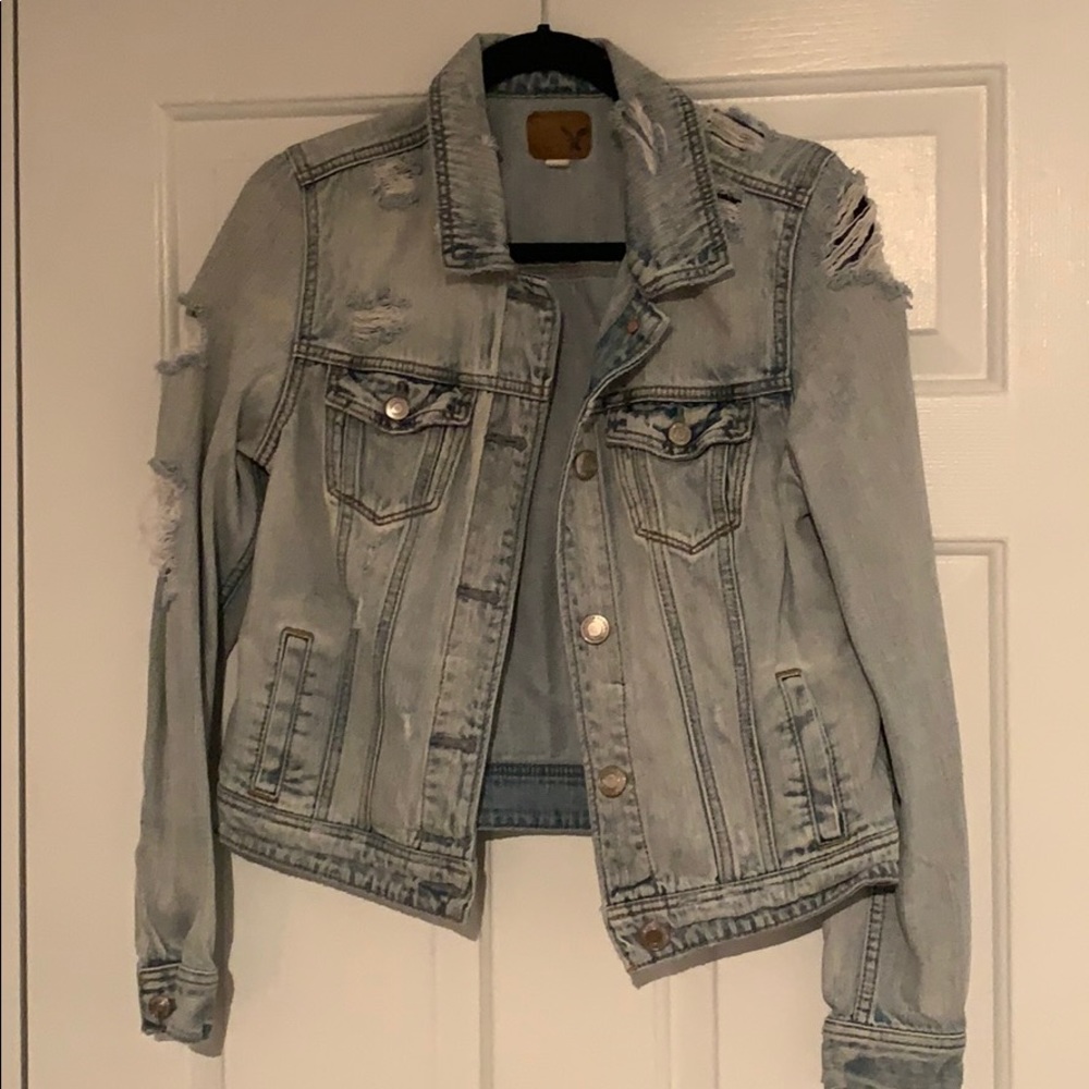 Distressed jean jacket - Picture 2 of 3